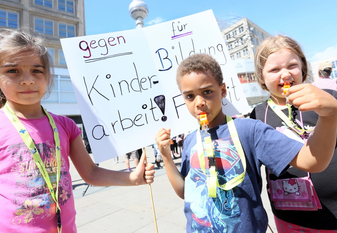 Verbot Von Kinderarbeit 19 Politik Fur Kinder Einfach Erklart Hanisauland De