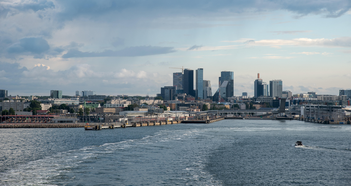 Blick auf die Skyline von Tallinn, der Hauptstand von Estland