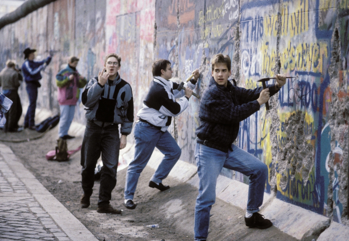 Die Berliner Mauer ist gefallen, 1989 | Politik für Kinder ...